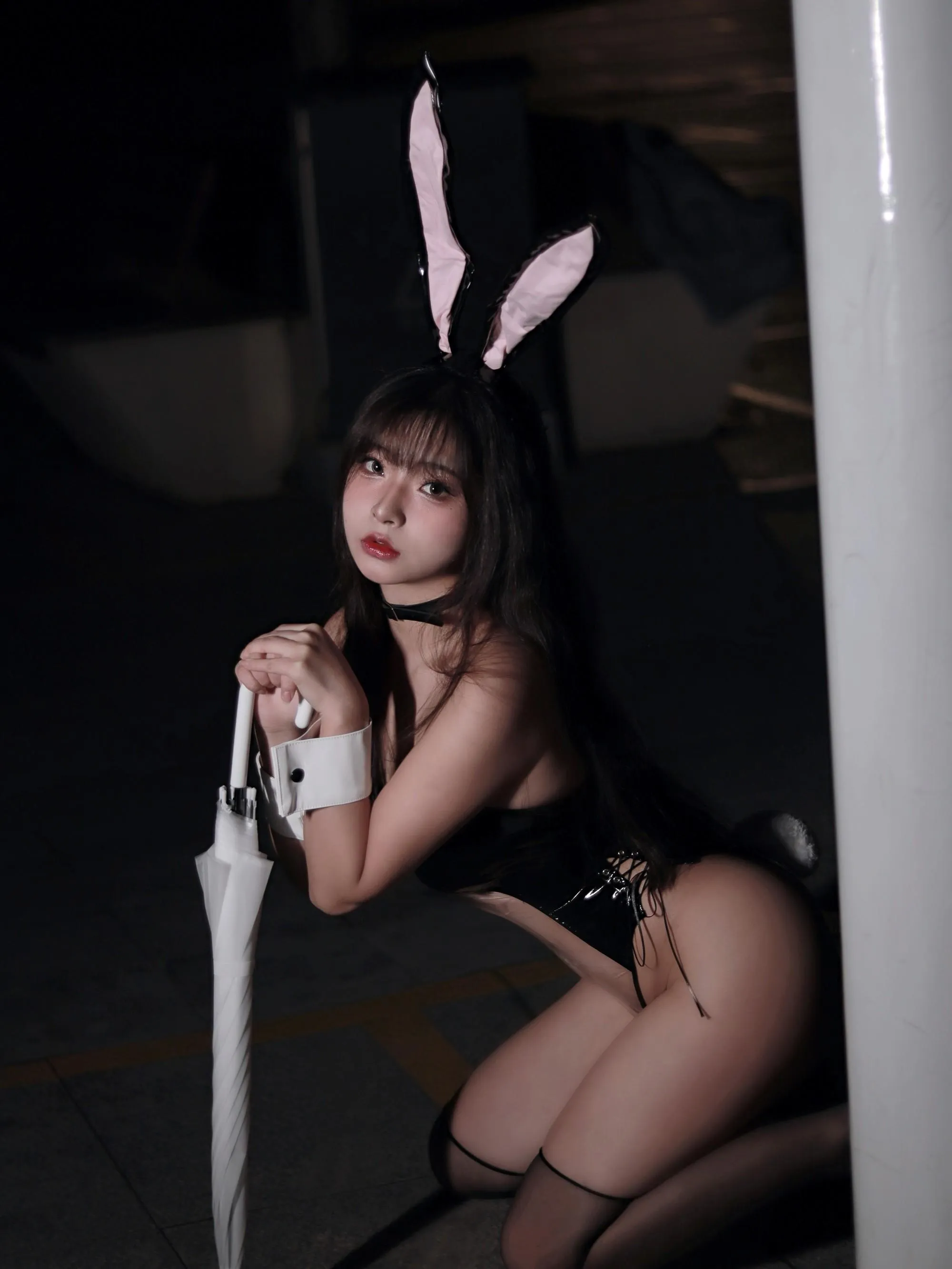 yuuhui玉汇 – NO.006 雨中透明兔女郎 [35P]插图6